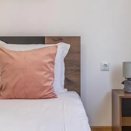 Modern 2br Flat With Parking For 4m Cars Варна