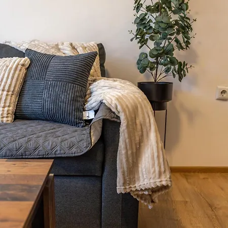 Modern 2br Flat With Parking For 4m Cars Апартамент Варна