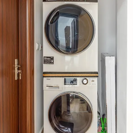 شقة Modern 2br Flat With Parking For 4m Cars