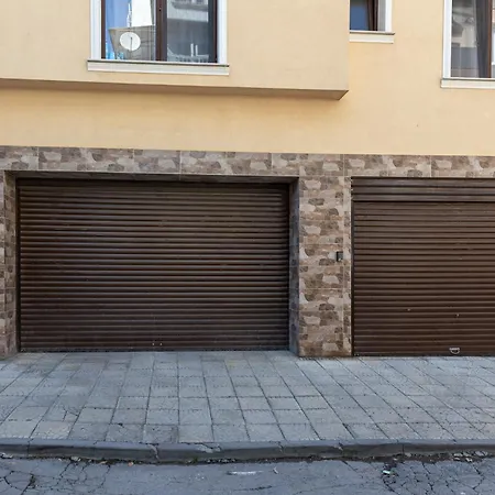 Modern 2br Flat With Parking For 4m Cars Варна